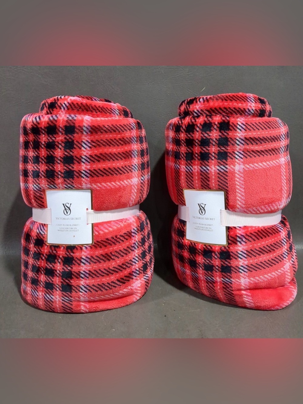Victoria's Secret Limited Edition Cozy Plush Blanket 2024 Red Plaid NWT (get 1)